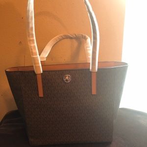 Authentic Michael Kors Rivington large tote